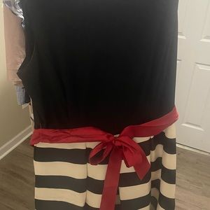 R&K black and white dress size 18